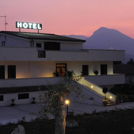 Hotel Vittoria Benevento Exterior foto